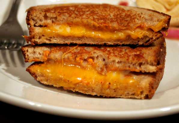 Grilled_cheese_sandwich